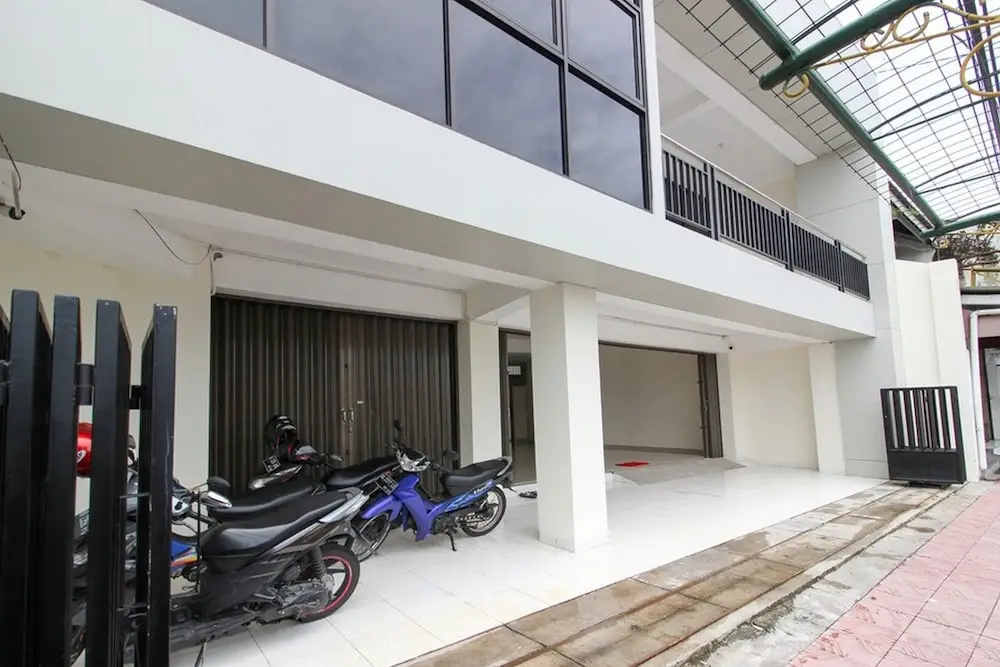 Sans Hotel Mataram Malioboro