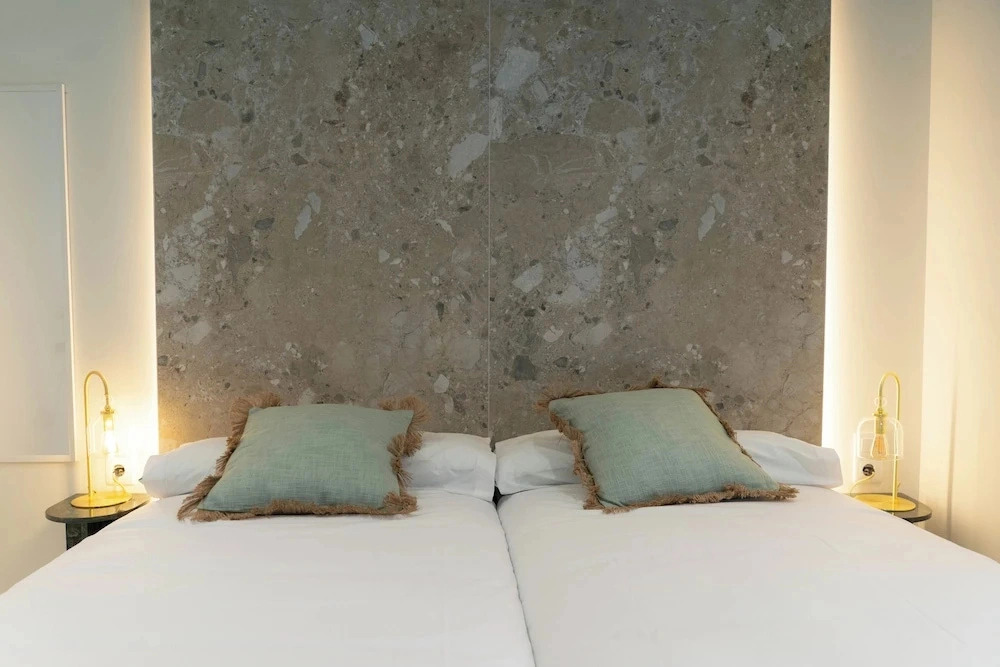 Ceramic Rooms Boutique Hostel