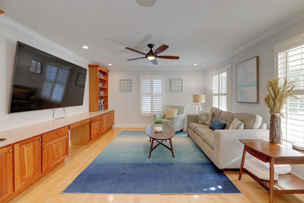 Theater Room & Deck at Massive Salt Pond Home!