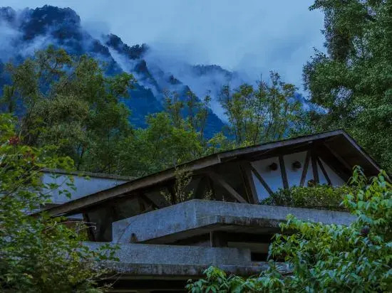 Tianfu Honggu · Gengdu Taoyuan Resort