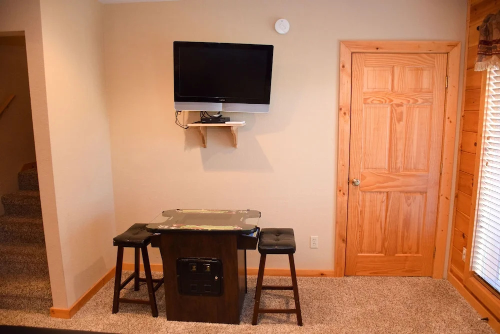 HIKER'S LODGE - 1 Br Cabin