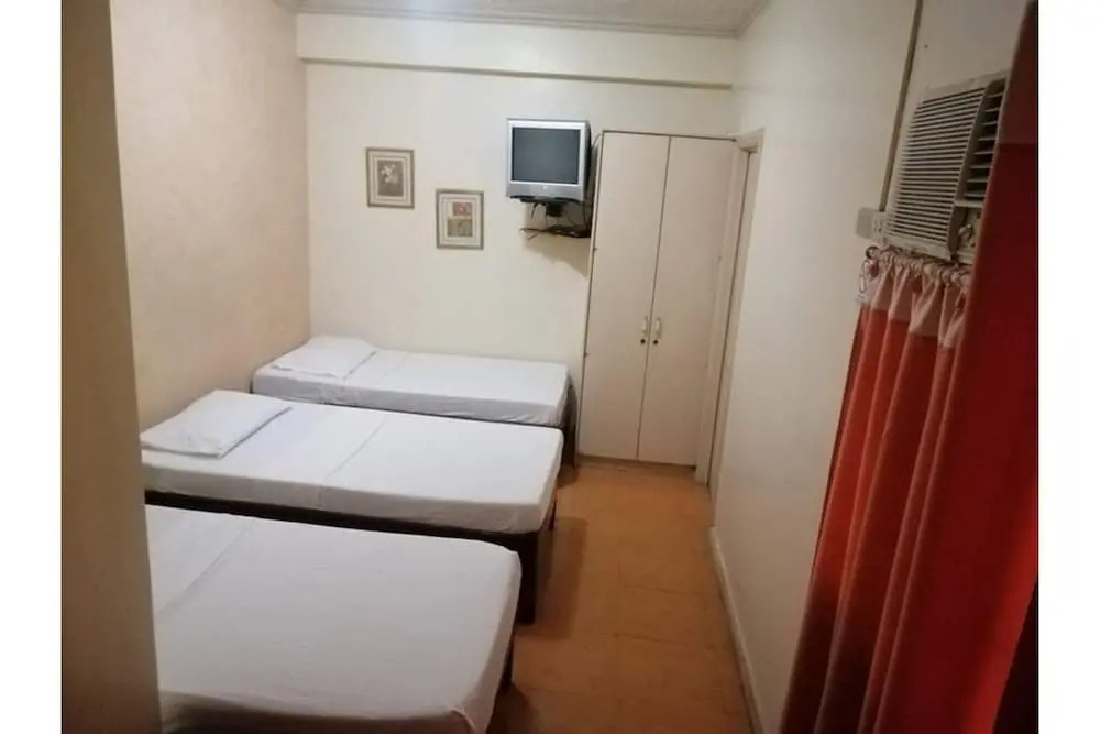 RedDoorz at Casa Marabella Villamonte Bacolod City