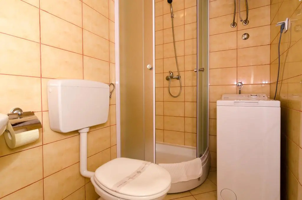 Apartment Burin