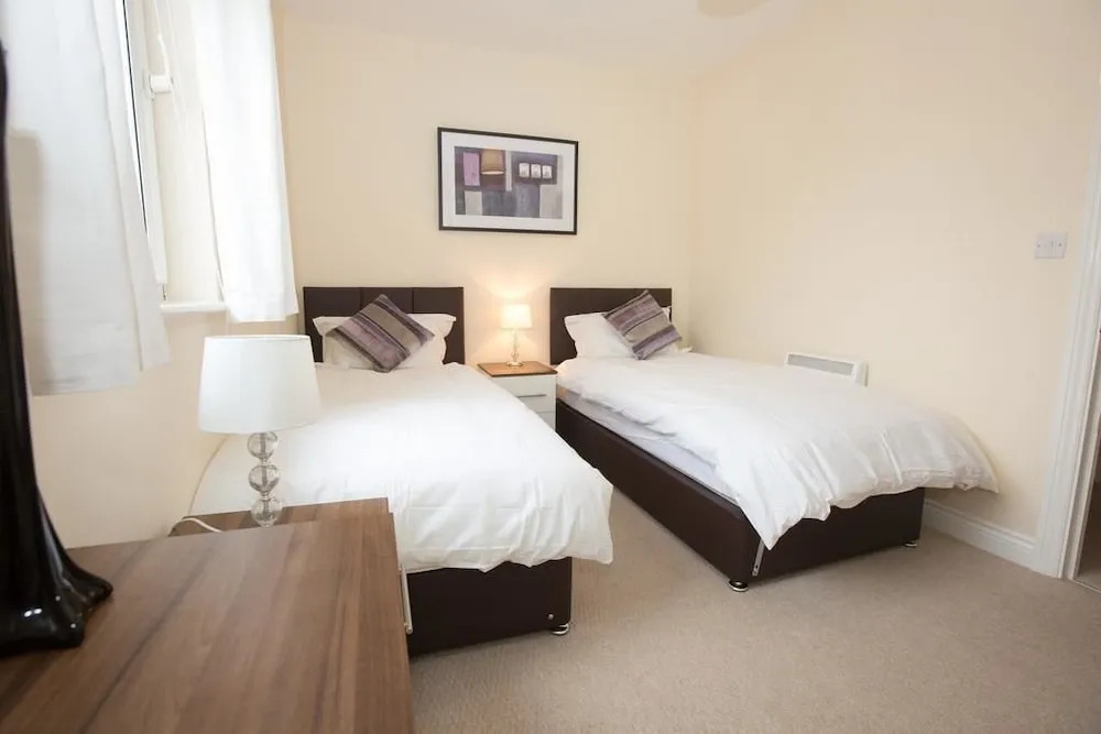 White Star Apartments