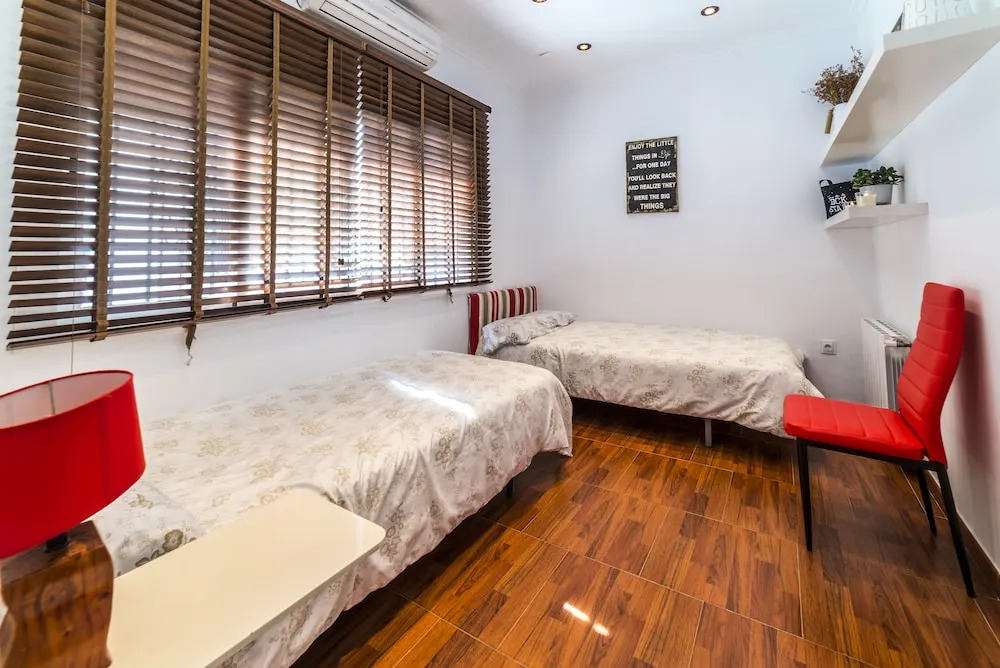 Casas de Campos - Quiet but Central