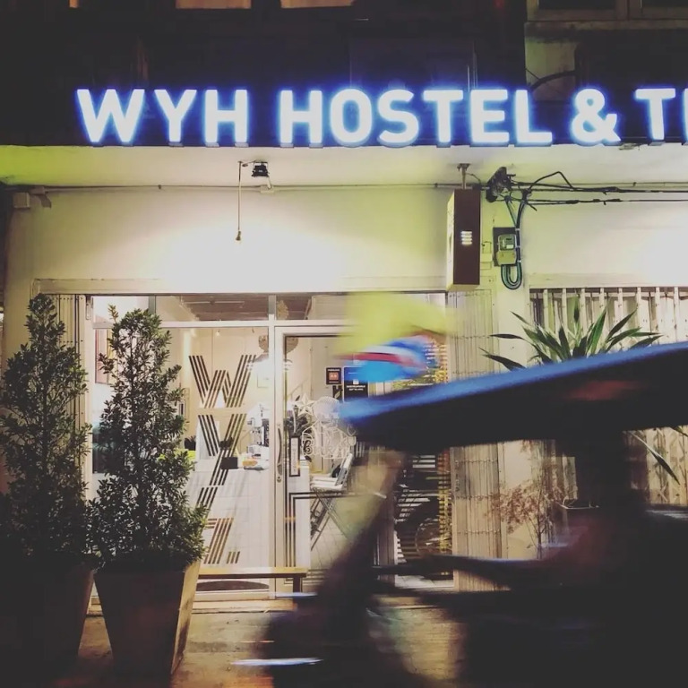 WYH (Wongwianyai Hostel)