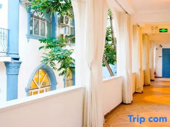 Huajing Homestay