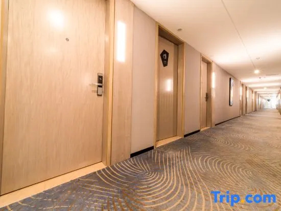 Weihuang Hotel