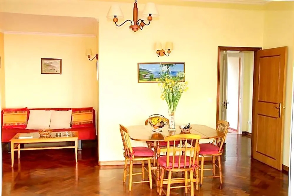 Bungalow with 2 Bedrooms in Sâo Martinho, Funchal, with Wonderful Sea View, Enclosed Garden And Wifi