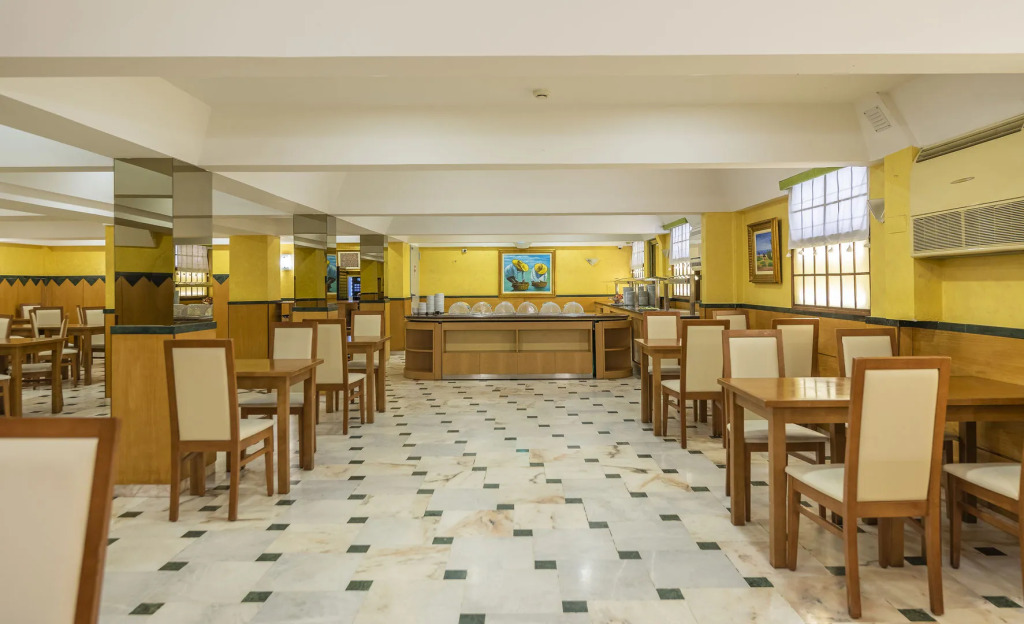 Baía Beach Hotel