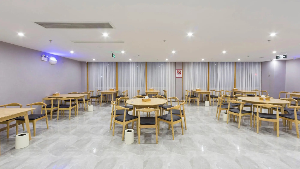 Starway Hotel Bozhou Chunyu Motor City