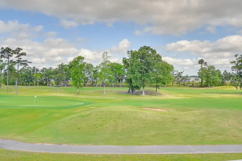 4 Mi to Beach: Golf Getaway at River Oaks Resort!