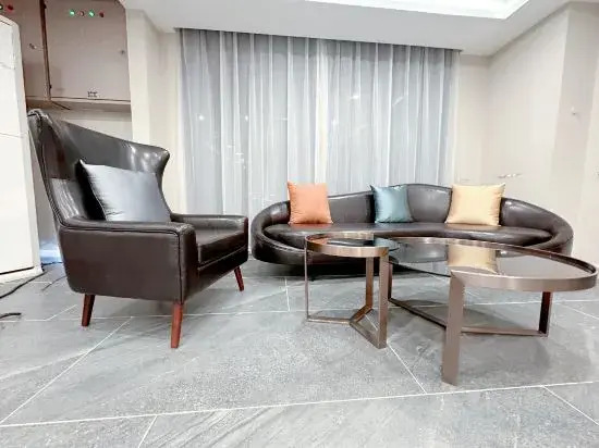 Elong Me Anlai Hotel (Shanghai Baoshan Wanda Plaza Gongkang Road Subway Station)
