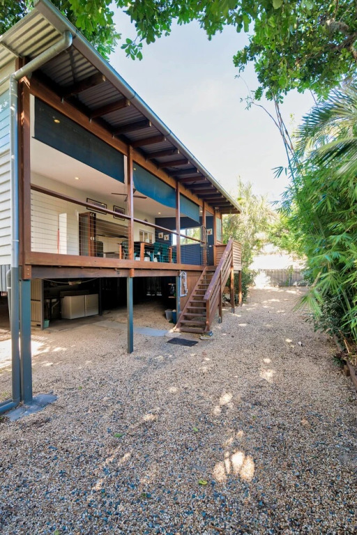 Modern 3 Bedroom Treehouse