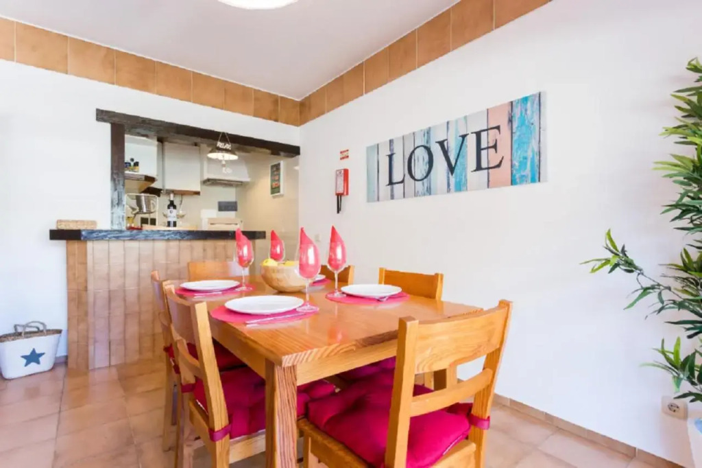 Amazing Sea View w/ 2 Bdr Ideal 4 Families w/ WiFi