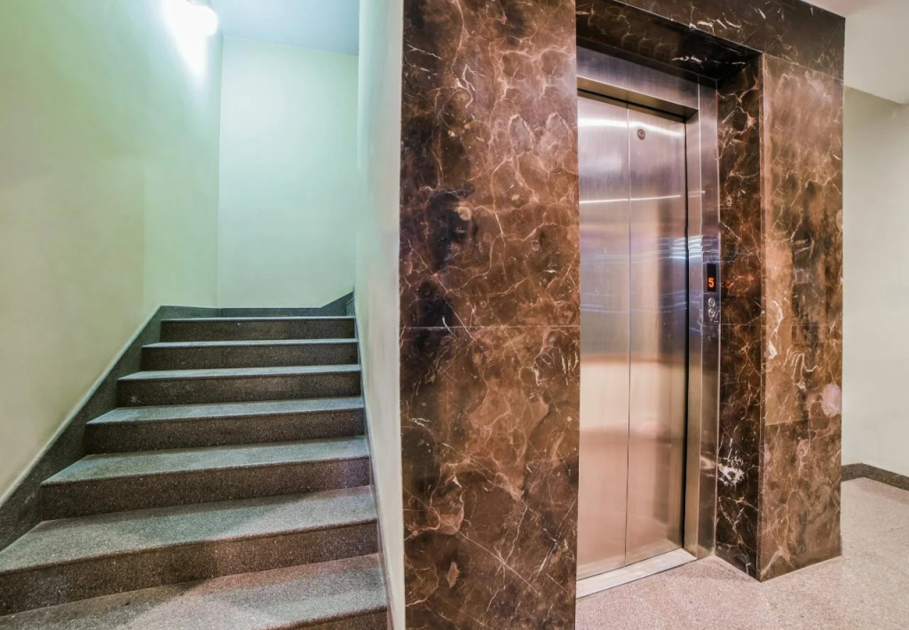 OYO 11233 Krs Nest Luxury Rooms