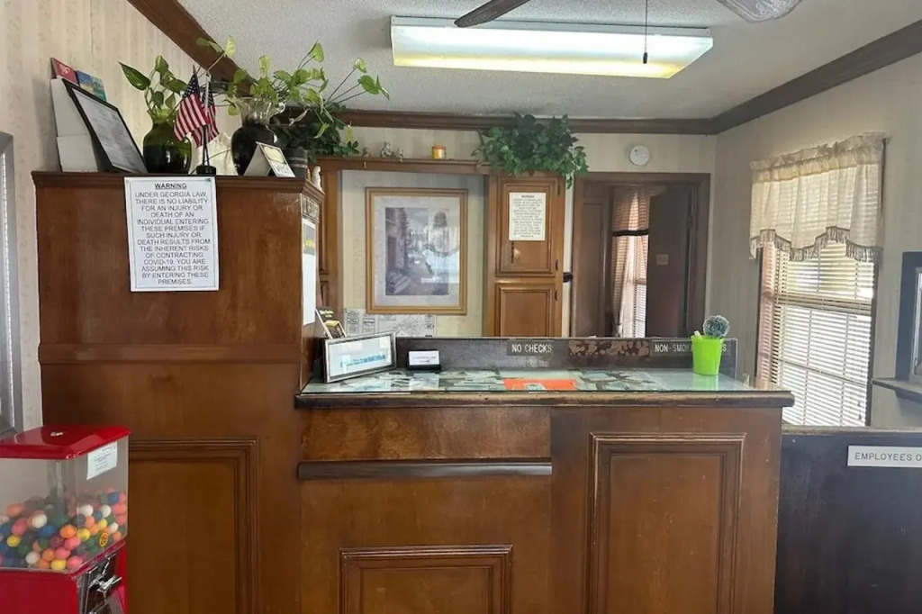 Louisville Inn by OYO Louisville GA US 1