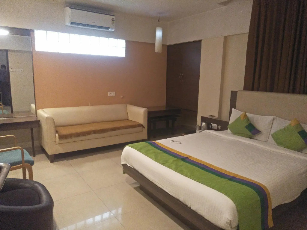 Hotel Basera