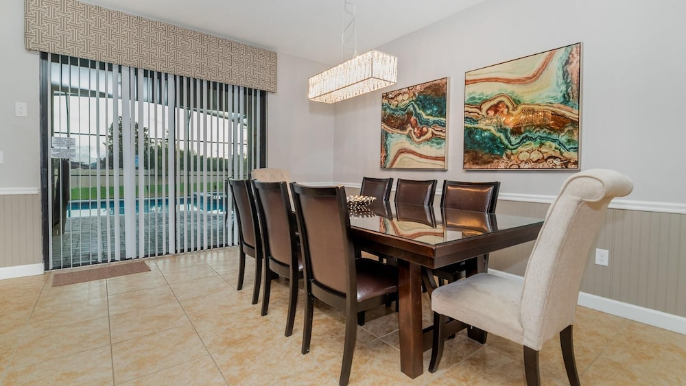 1492 Moon Valley Drive