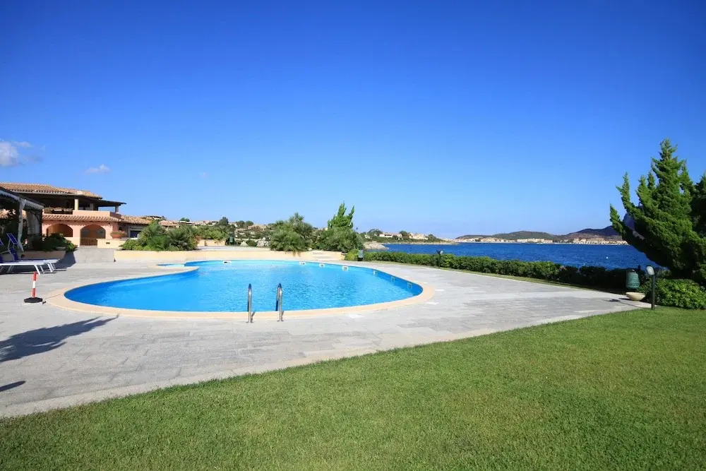 SAbba seafront apartments - Your House in Sardinia