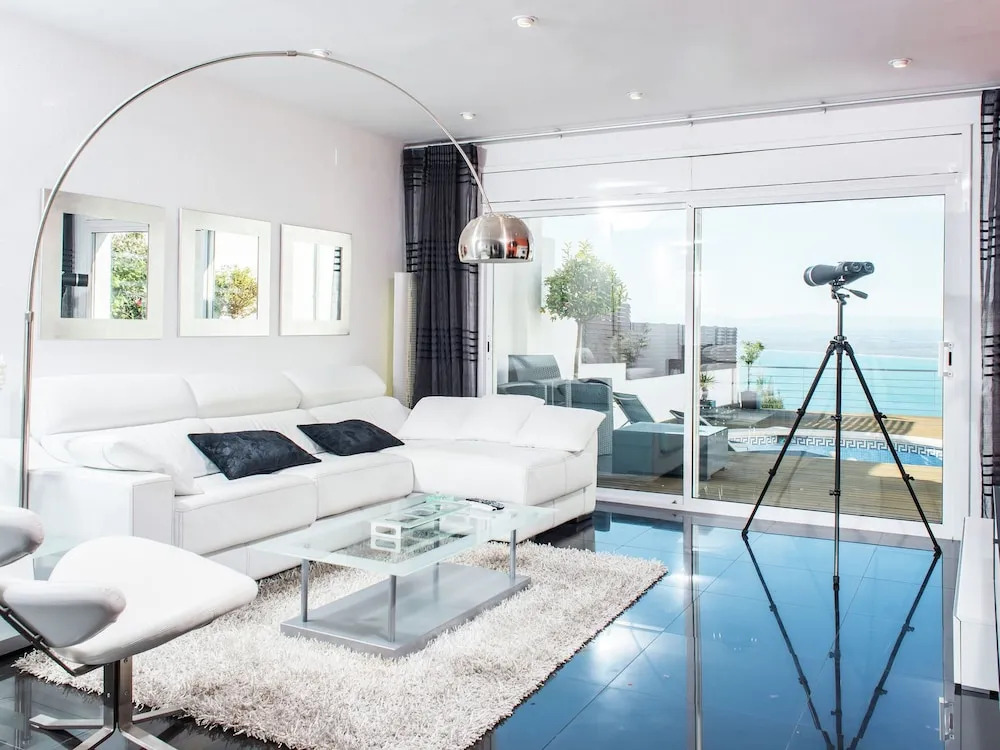 Villa for 4 Persons in Roses With Private Pool Overlooking the Bay of Roses