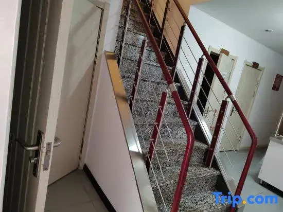 Qiqihar Romantic Manwu Hotel (Qidadong District 28 Middle School)