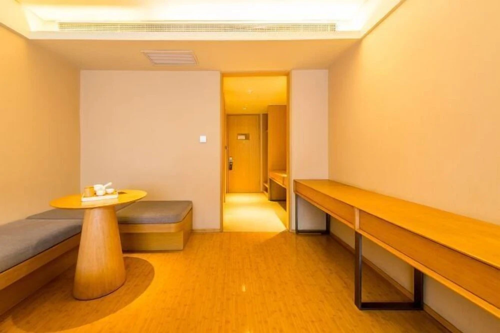 IDJ i Electronic Sports Hotel (Shanghai Jindu Road)