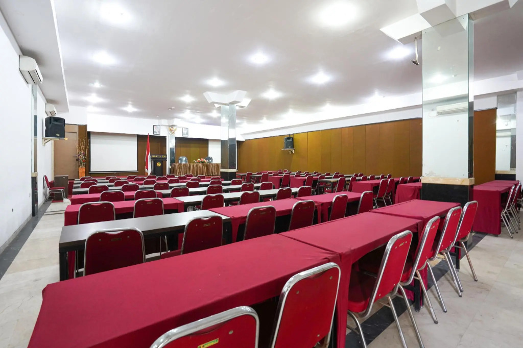 Avi Hotel Surabaya
