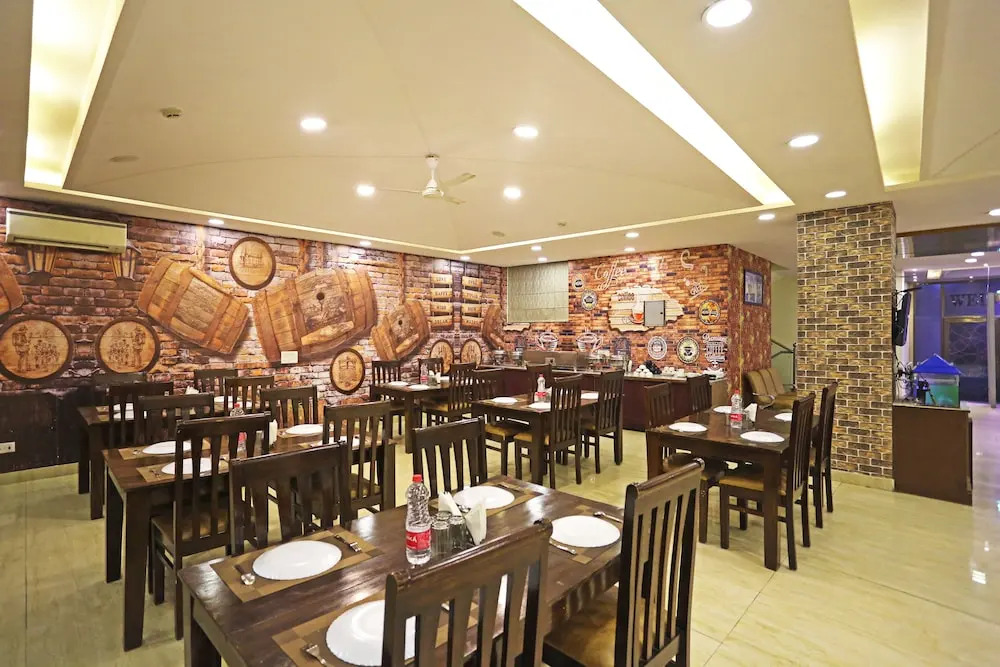Hotel D'Capitol- Delhi Airport