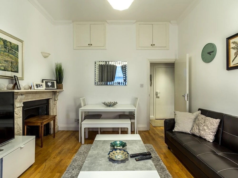 Spacious Centrally Located One Bed