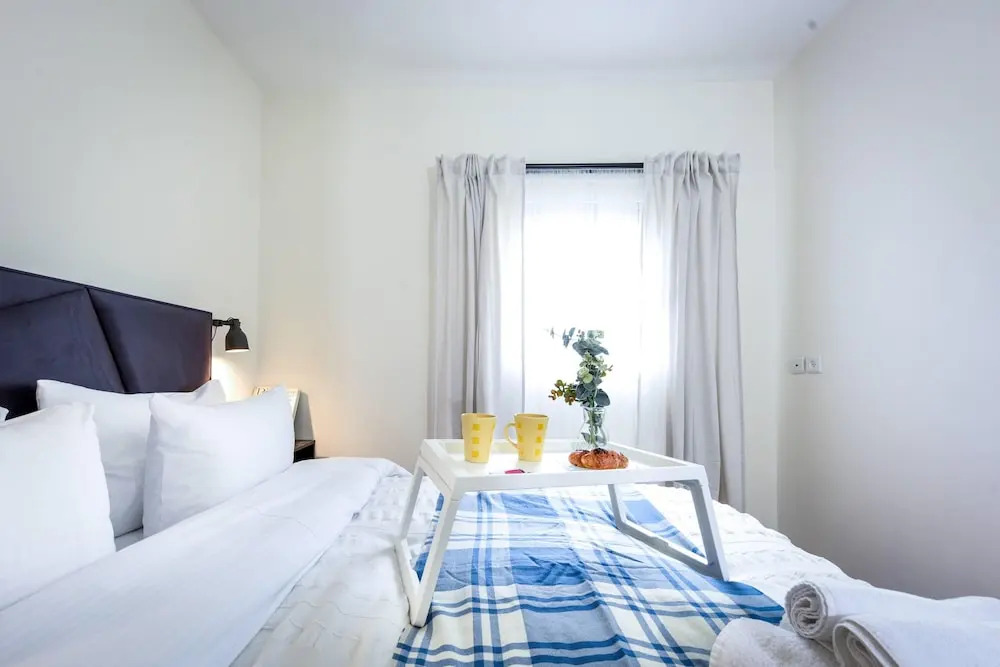 MAMAD - Apt with Balcony In the Heart of TLV