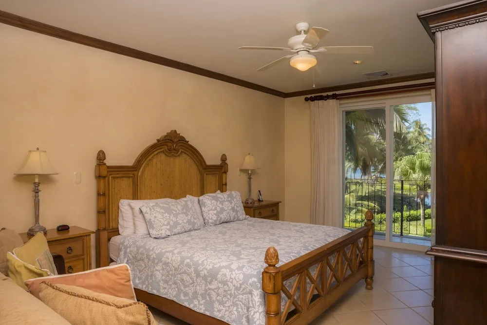 Bay Residence 8C 3 bdr Ocean View in Los Suenos
