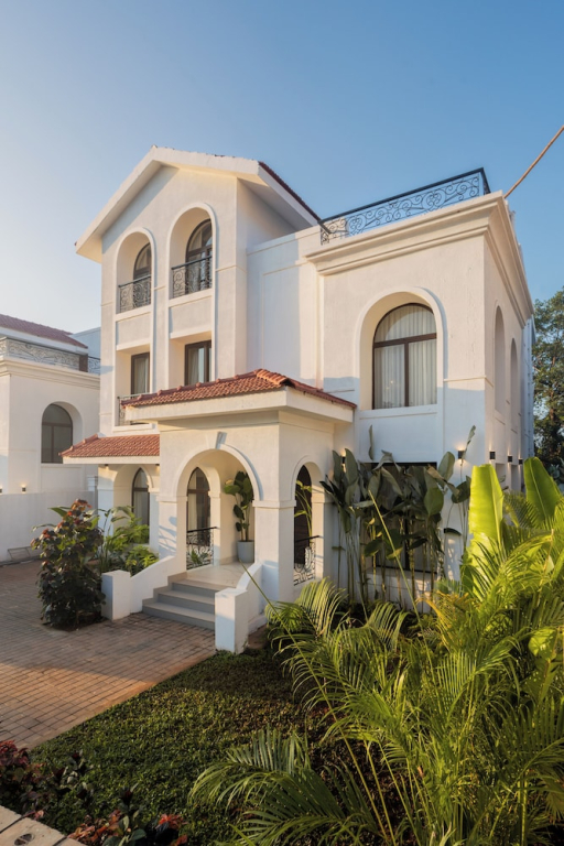 ELIVAAS Villa Paraiso 4 BHK with Pool & Bar