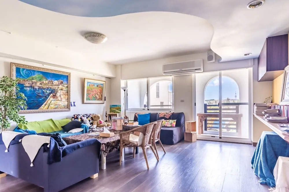 Malibu OceanView Homestay