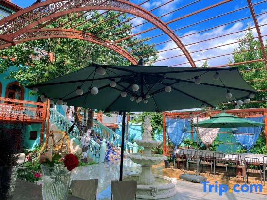 Hi YiLi·blue lane villa(Yili Old Town Kazanqi Branch)