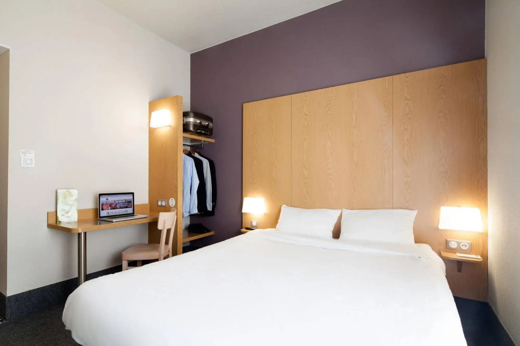 B&B HOTEL Lille Villeneuve dAscq Grand Stade 3 étoiles