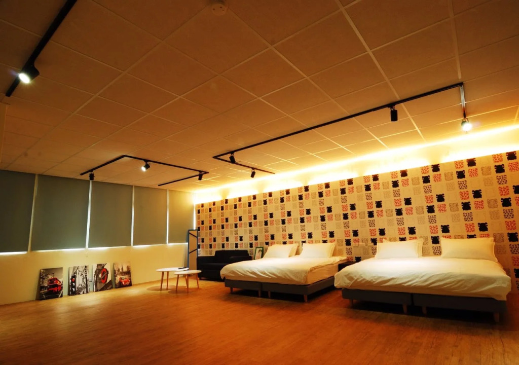 Sleep In Guest House