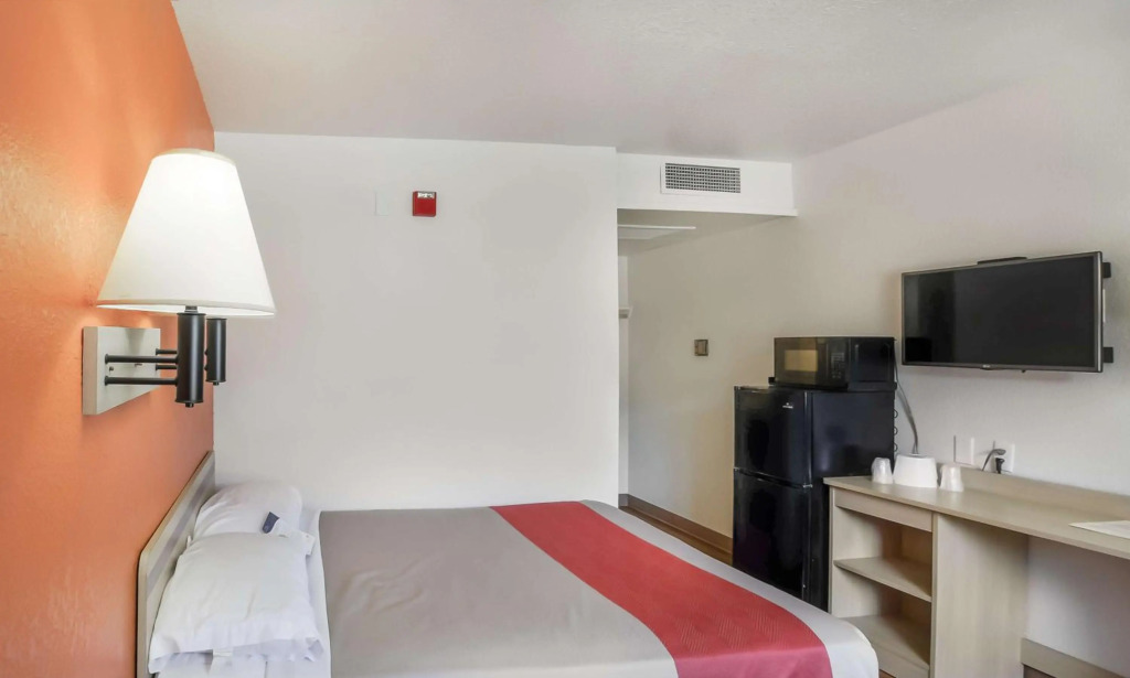 Motel 6-Medford, OR