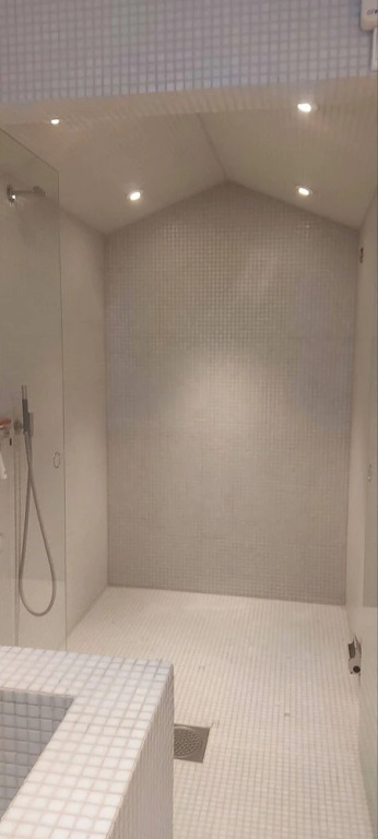 Newly Renovated And Cozy Apartment In The Basement