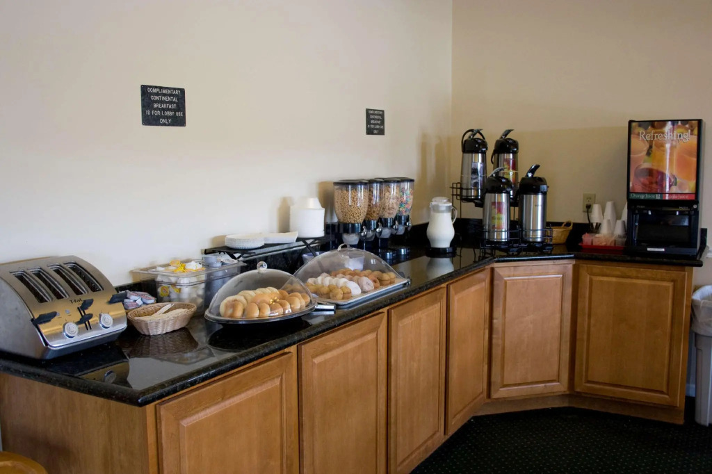 Alpine Inn & Suites Rockford
