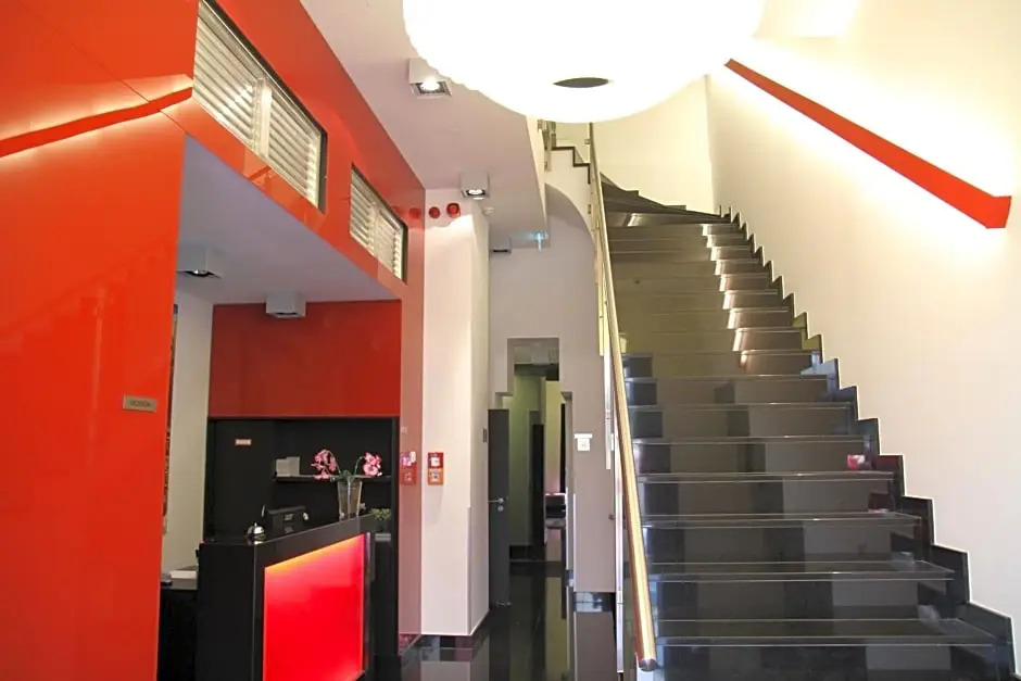 Hotel Grey