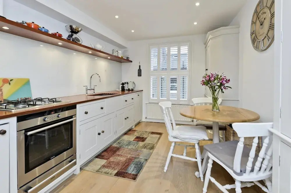 Fantastic 2bed Flat With Private Roof Terrace