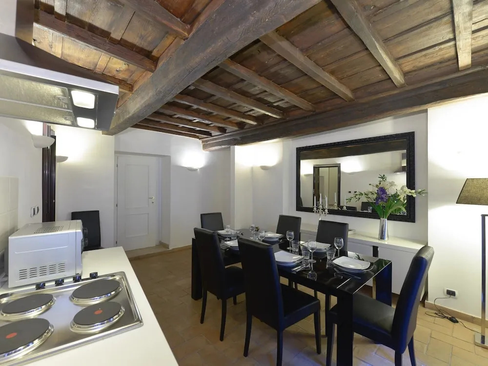 Ibernesi 2 Apartment