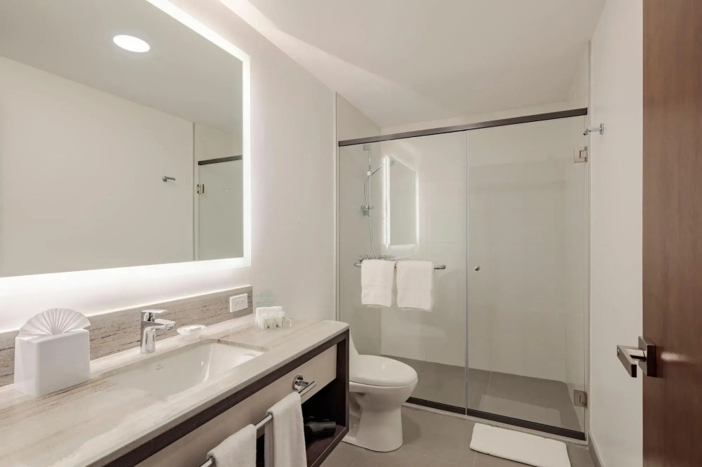Holiday Inn - Quito Airport by IHG
