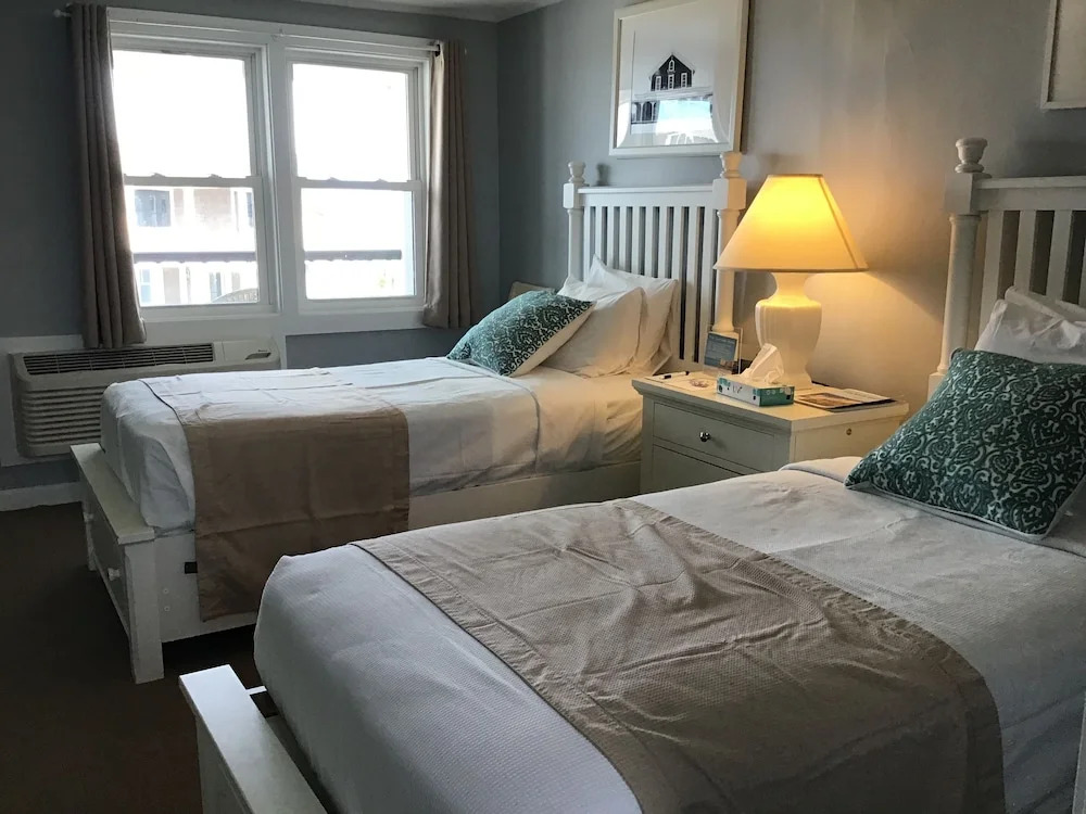 MV Surfside Hotel