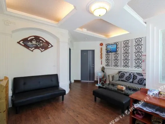 The Love Garden Guest House (Jian Building)