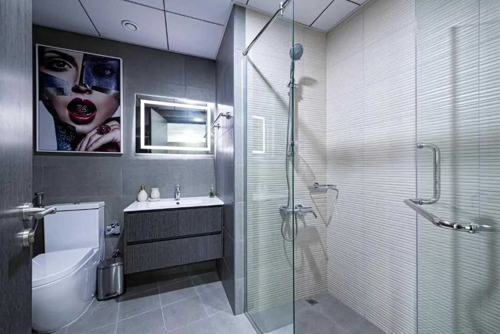 Luxury 1BDR Apt in Al Barsha with beautiful city skyline views