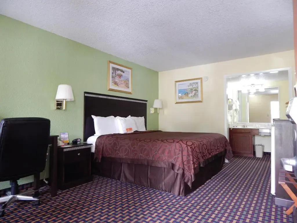 GatorTown Inn