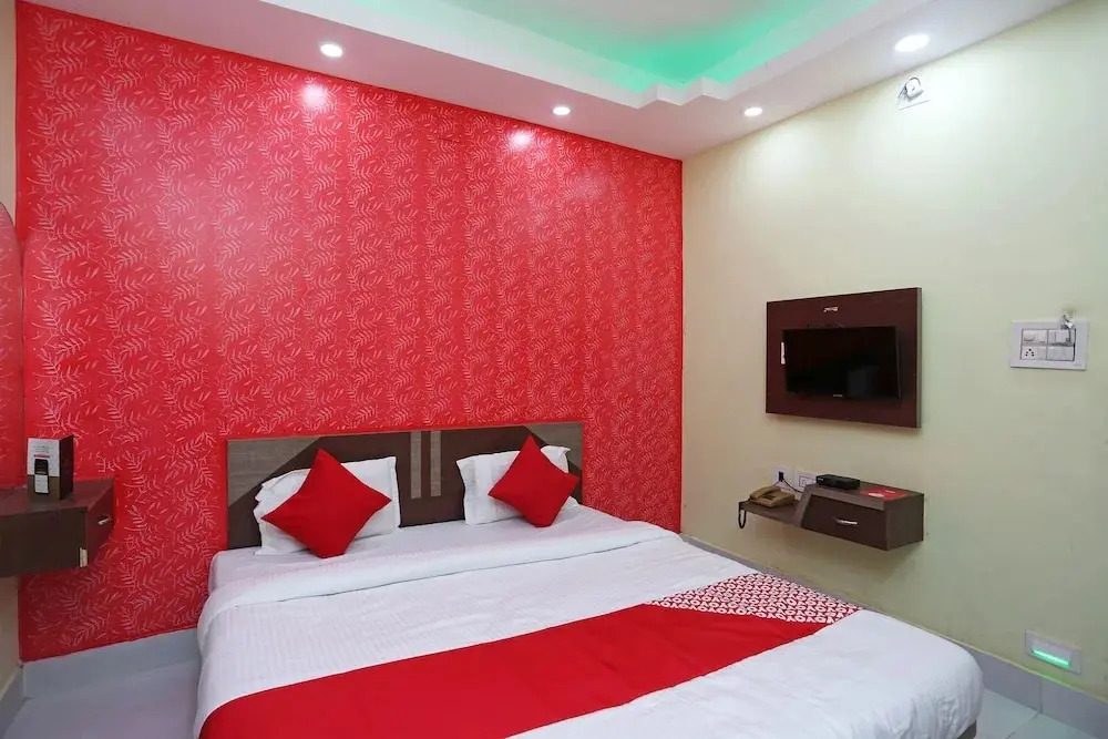 Hotel Savasi By OYO Rooms