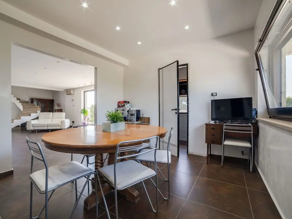 Villa in Nissoria with Private Pool